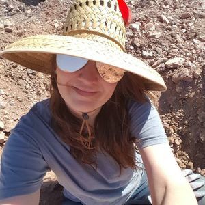 Meet your Posher, Laurie